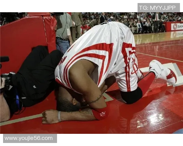 姚明挥拳唤醒篮球热情重燃中国体育梦想的力量与激情