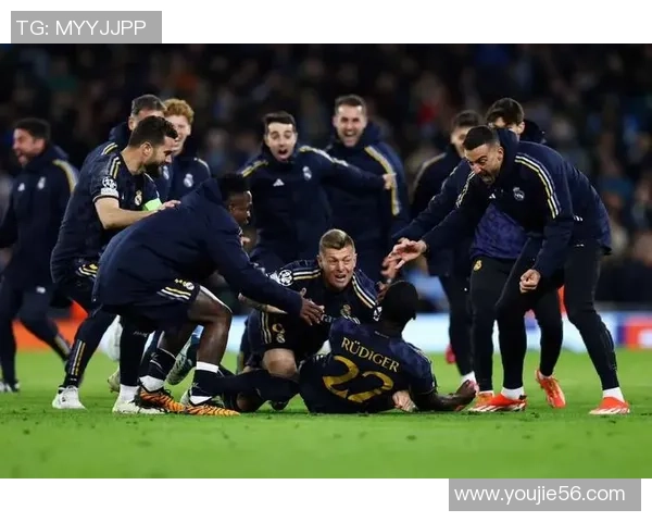 国王杯激战那不勒斯与皇马战平补时进球引发全场狂欢数据分析揭示精彩瞬间