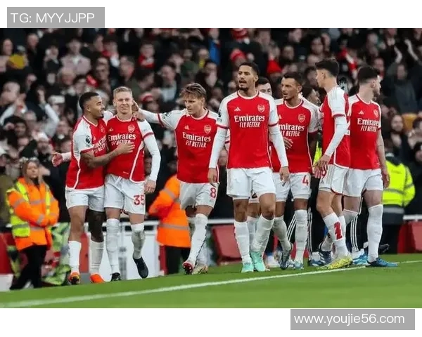 世界杯精彩对决曼联大胜阿森纳红牌事件引发全场热议 世界杯精彩对决曼联大胜阿森纳红牌事件引发全场热议