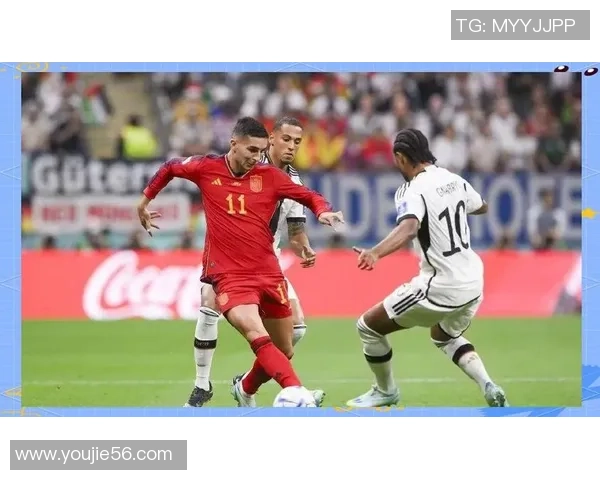 世界杯焦点战里昂与波尔图激战成平局神扑引发争议判罚全场沸腾 世界杯焦点战里昂与波尔图激战成平局神扑引发争议判罚全场沸腾