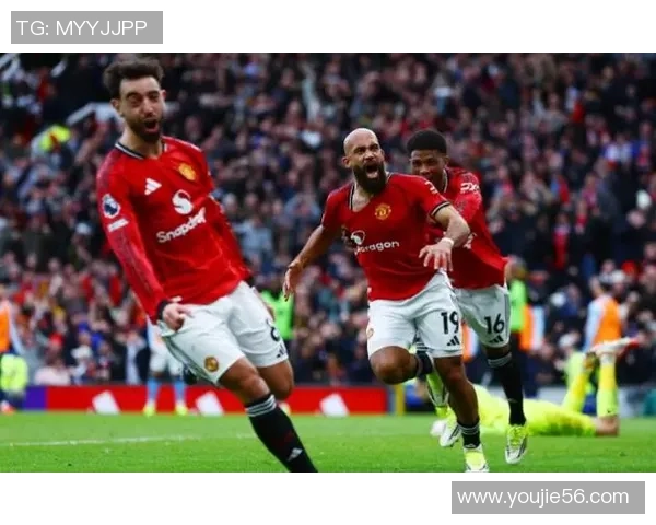 曼联友谊赛大胜曼城六比二红牌事件引发全场热议与十大精彩进球回顾 曼联友谊赛大胜曼城六比二红牌事件引发全场热议与十大精彩进球回顾