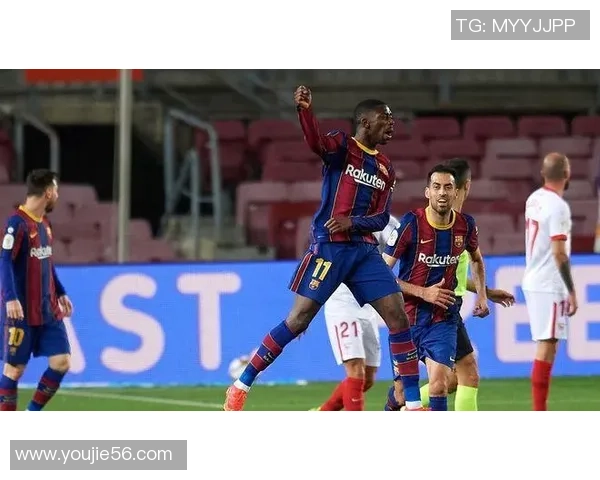 国王杯激战：拜仁与尤文图斯1比1平乌龙球引发争议判罚全场沸腾