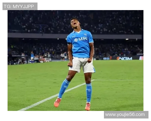 国王杯惊现冷门那不勒斯与曼联鏖战平局引发全场热议